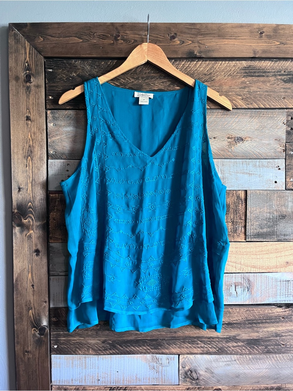 Lucky Brand Teal Embroidered Sleeveless V-Neck Tank M